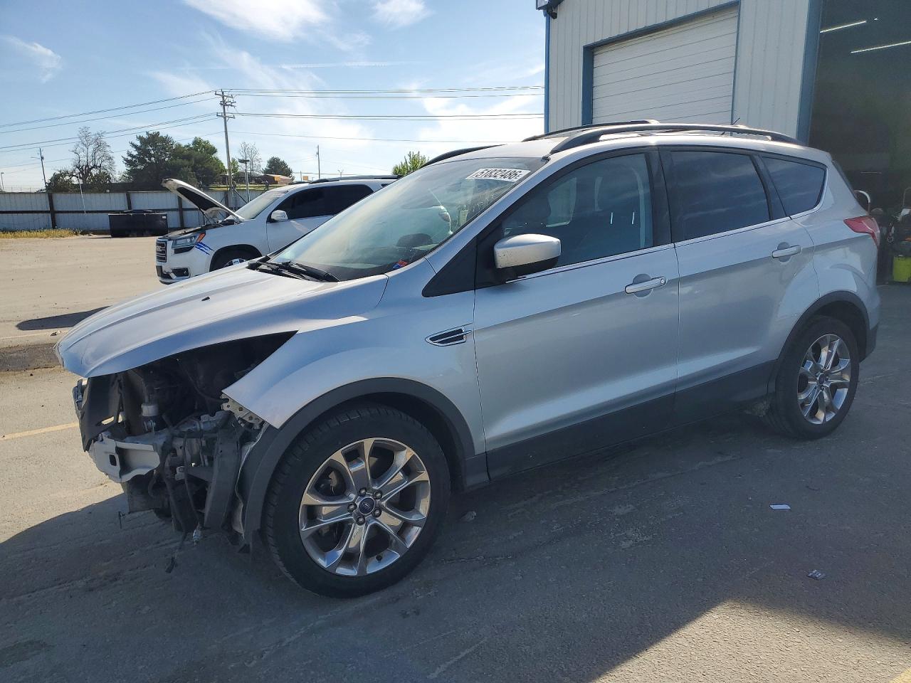 Salvage Ford Escape Image