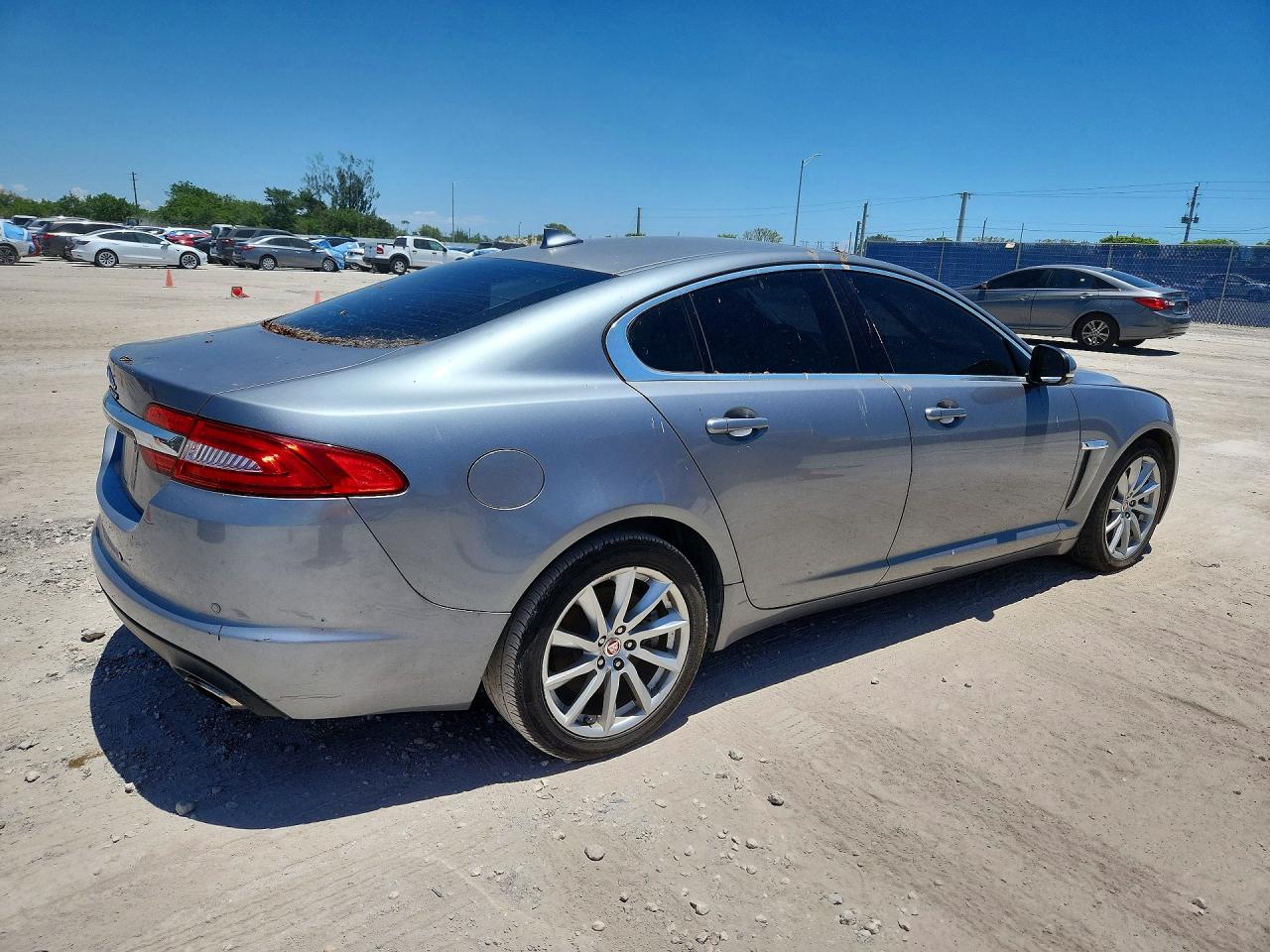 Jaguar XF
