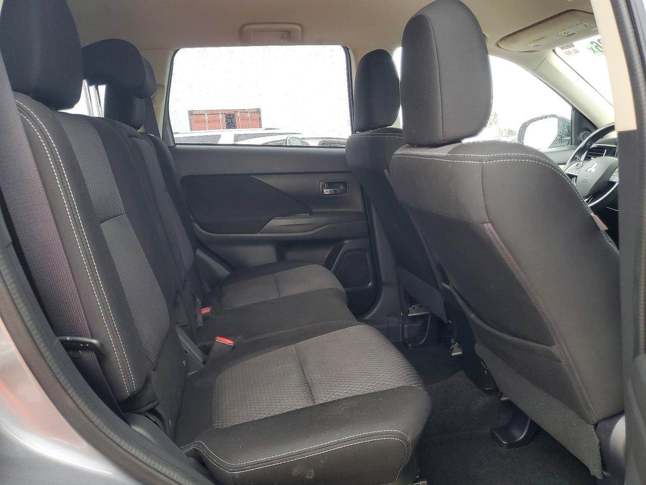Mitsubishi Outlander Es