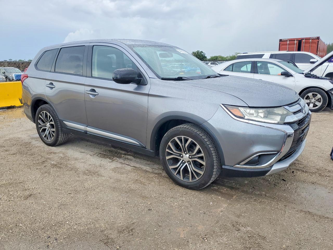Mitsubishi Outlander Es