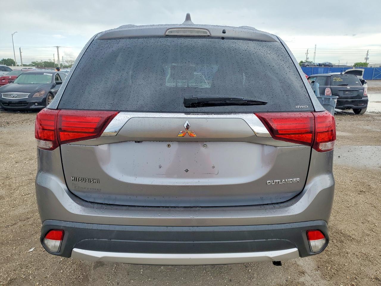Mitsubishi Outlander Es