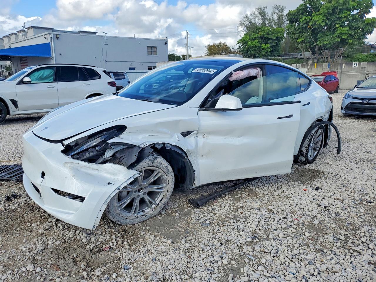 Salvage Tesla Model Y Image