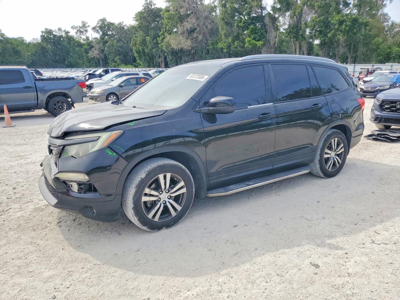 Salvage Honda Pilot Image