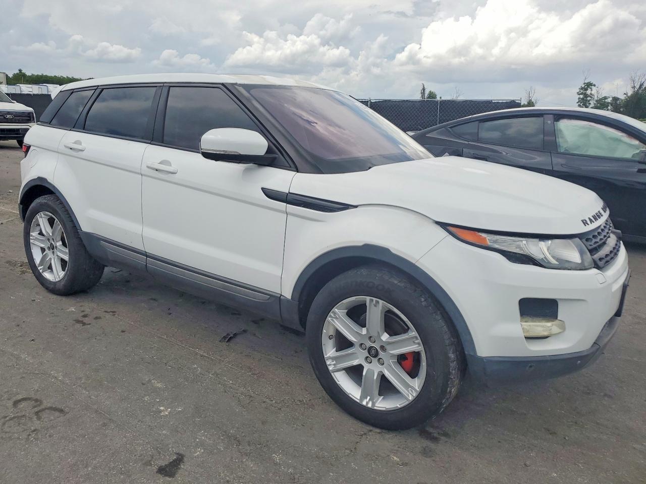 Land Rover Range Rover Pure Premium