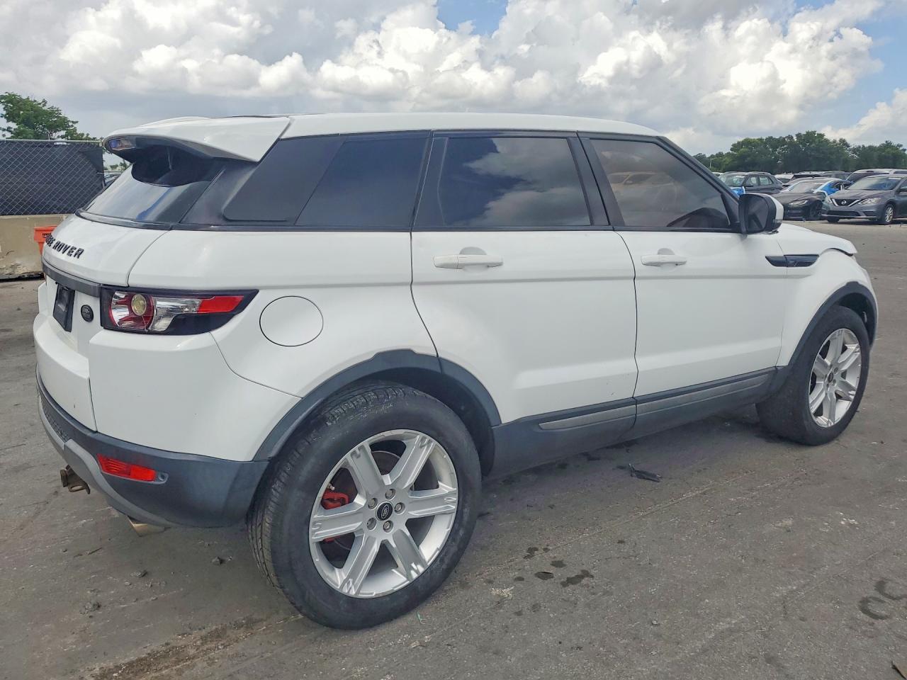 Land Rover Range Rover Pure Premium