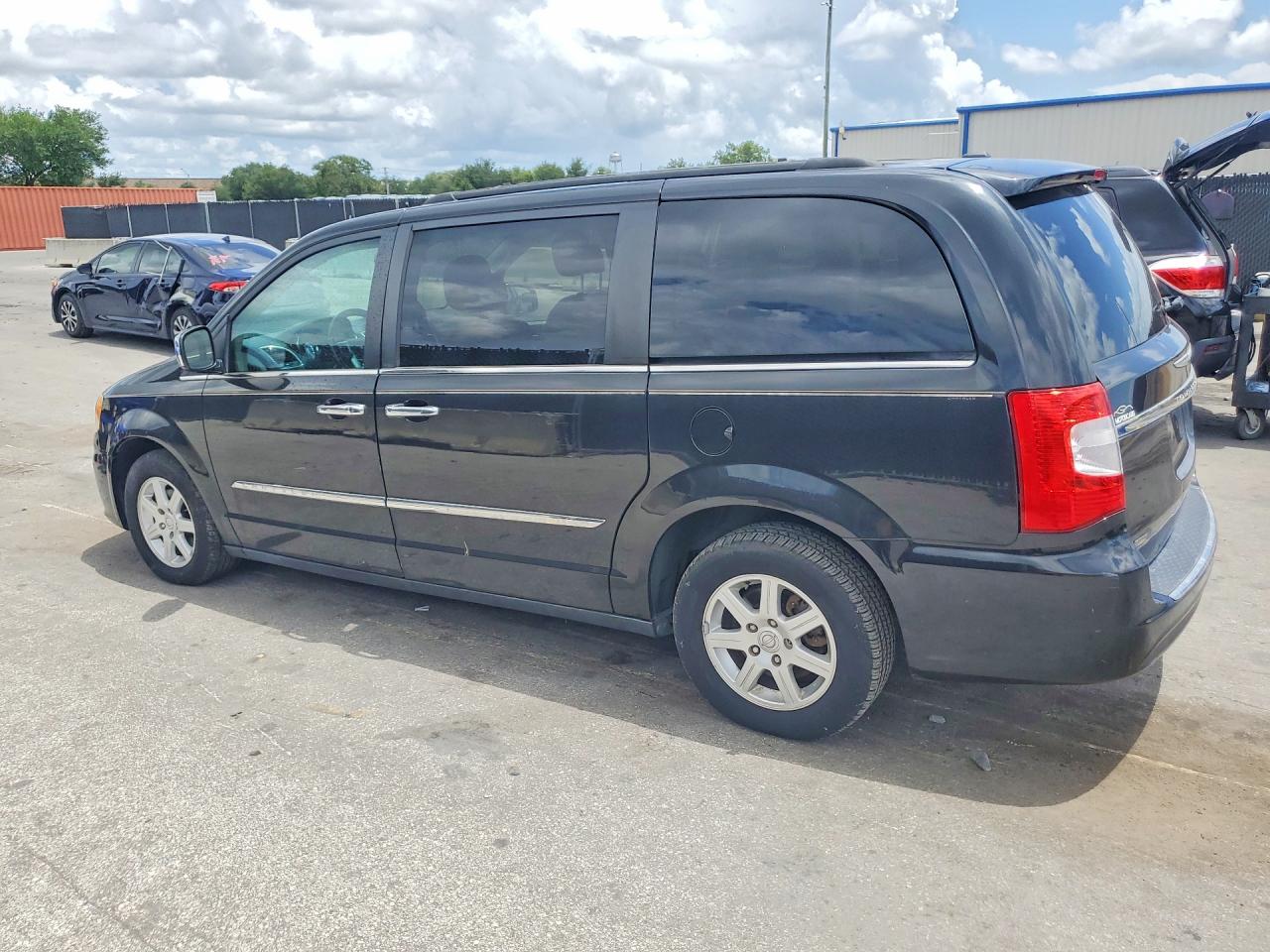 Chrysler Minivan Touring