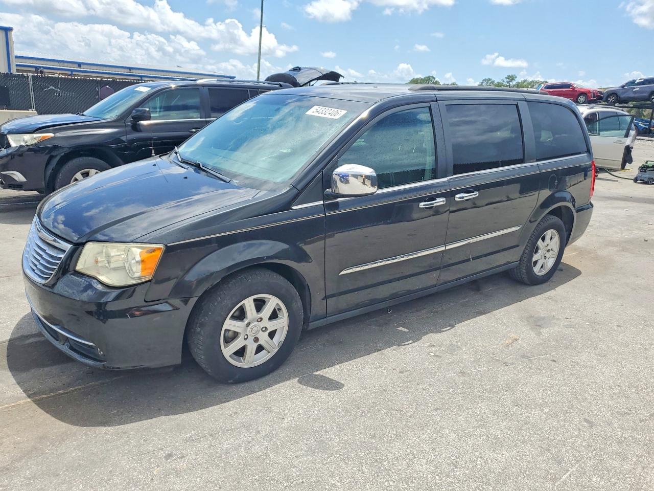 Salvage Chrysler Minivan Image