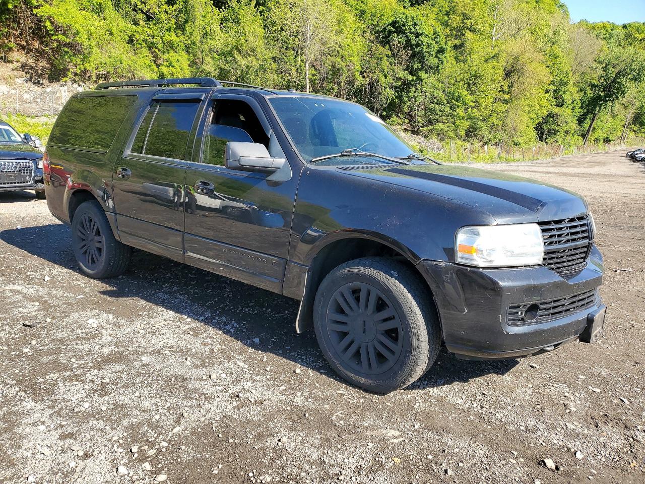 Lincoln Navigator L