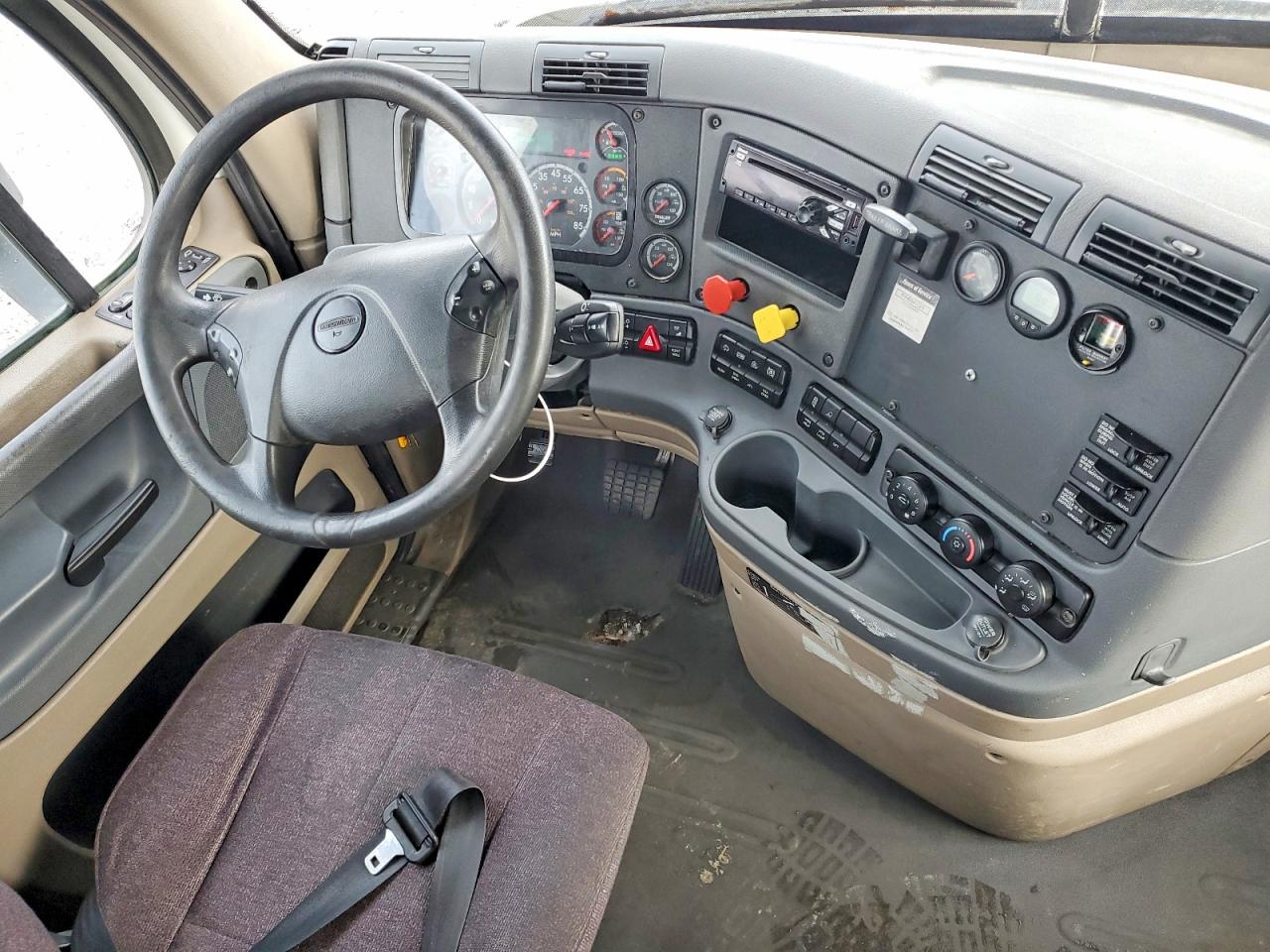 Freigliner Cascadia 125