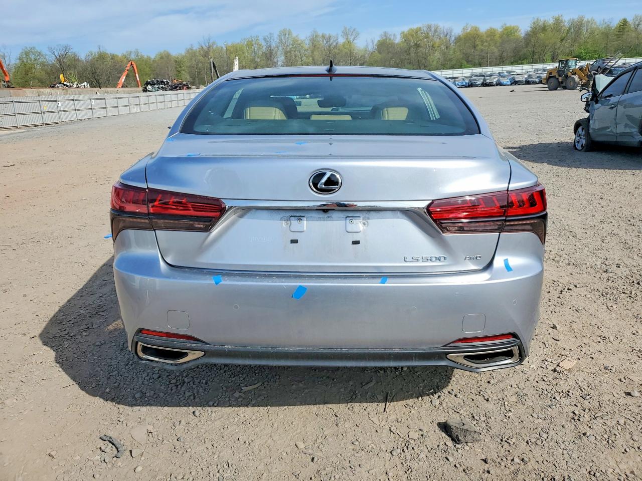 Lexus LS Base