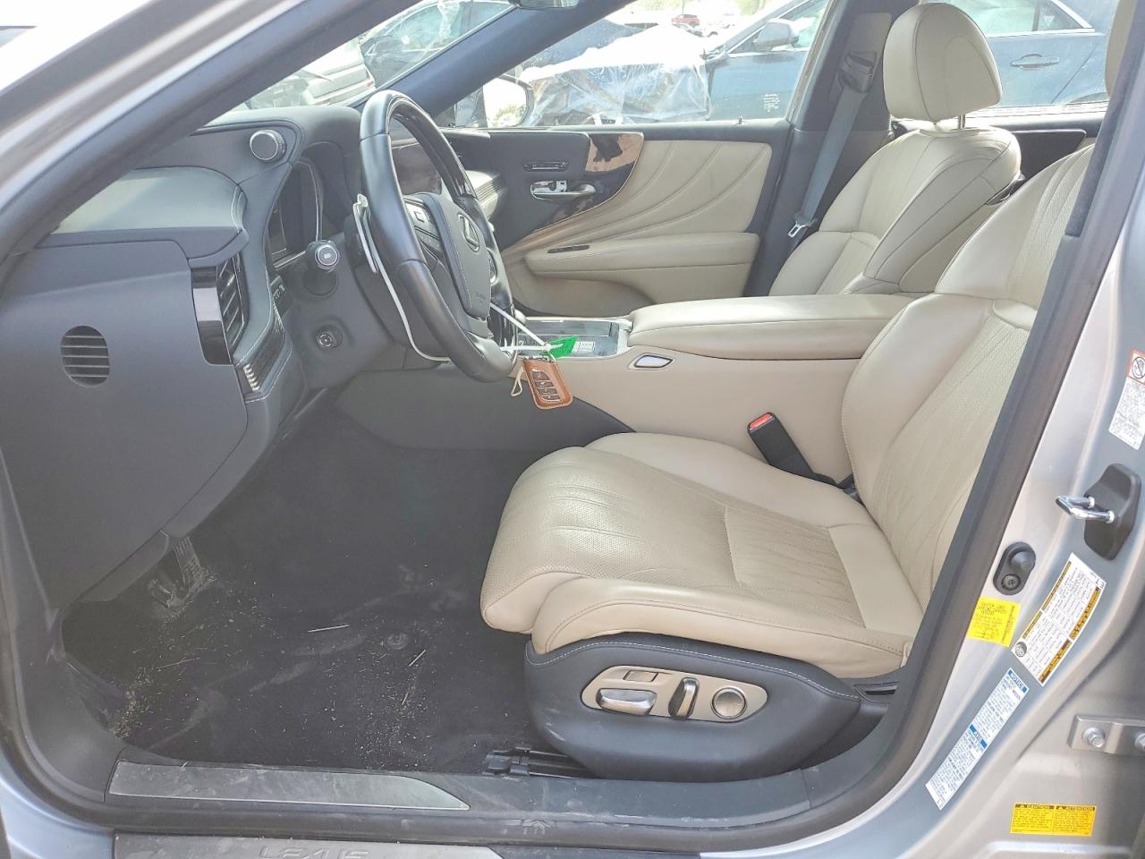 Lexus LS Base