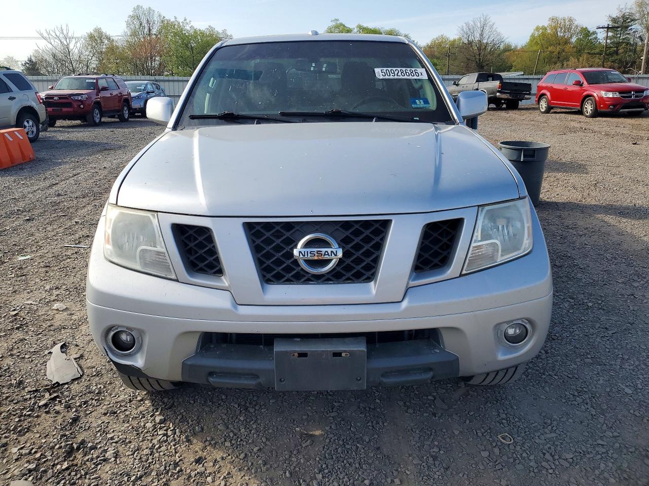 Nissan Frontier S