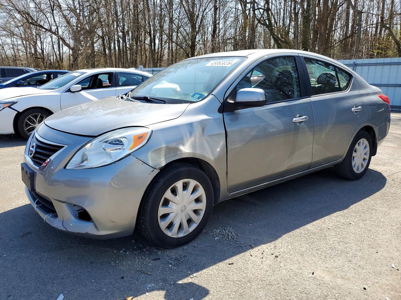 Salvage Nissan Versa Image