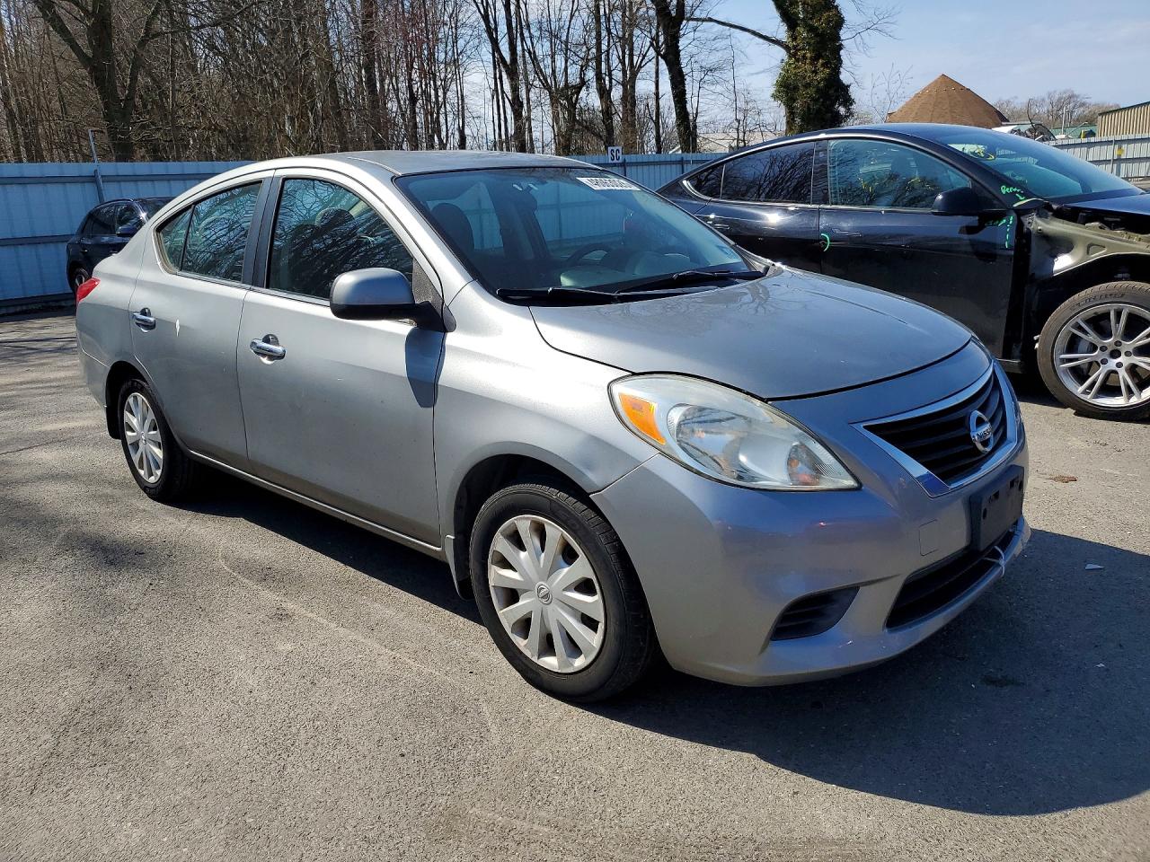 Nissan Versa 1.6 S