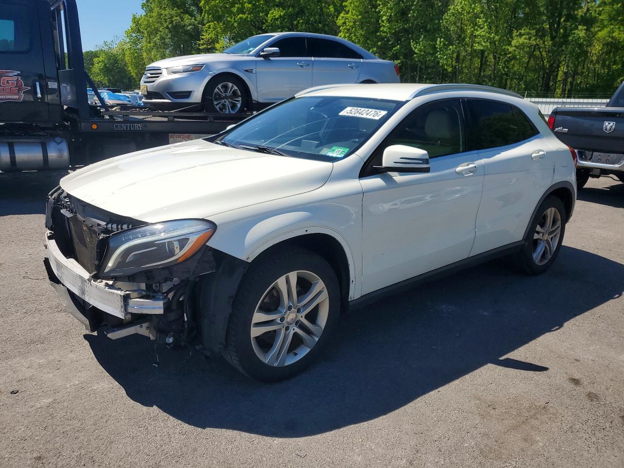 Salvage Mercedes-Benz GLA Image