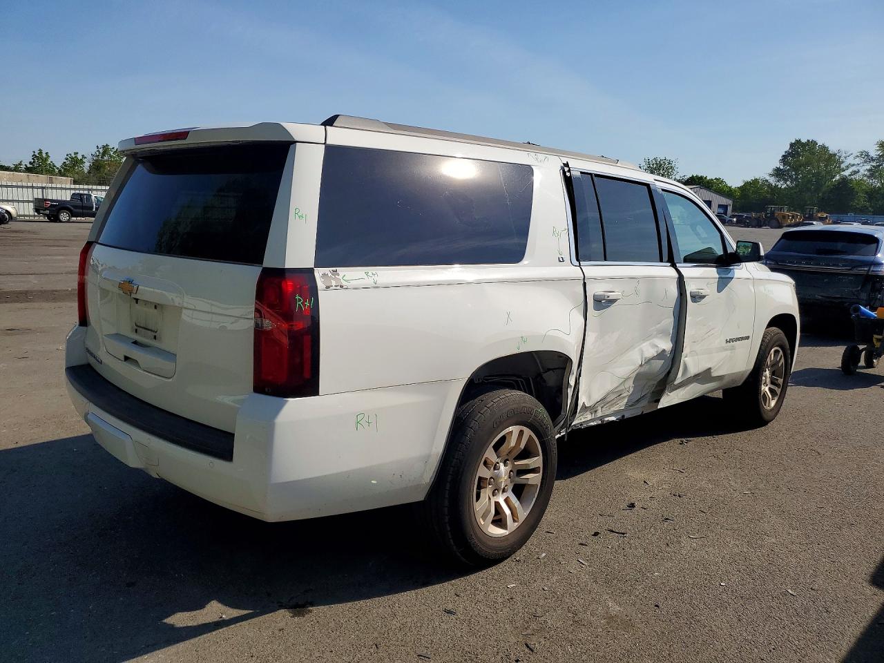 Chevrolet Suburban C1500 Lt