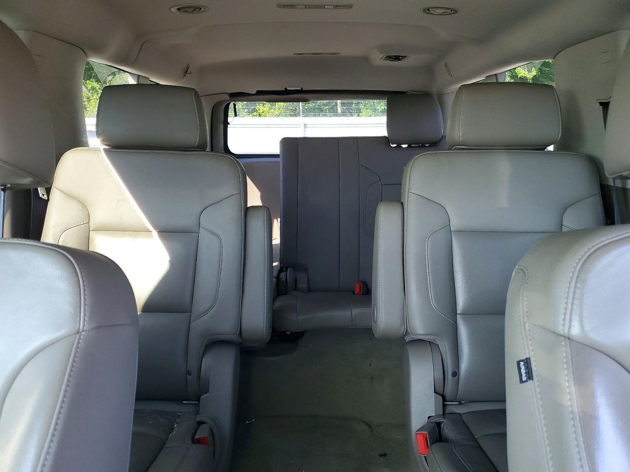 Chevrolet Suburban C1500 Lt