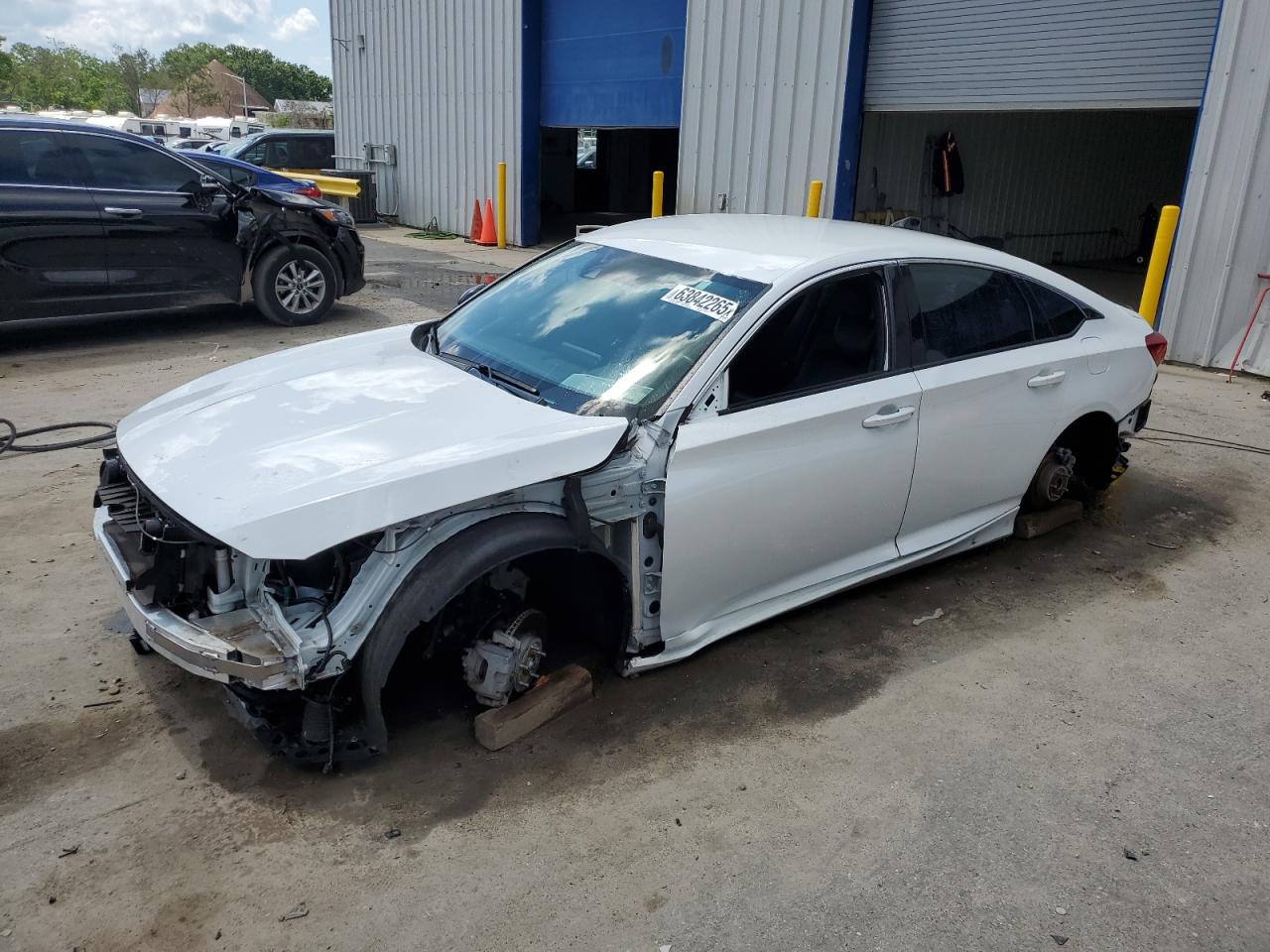 Salvage Honda Accord Image