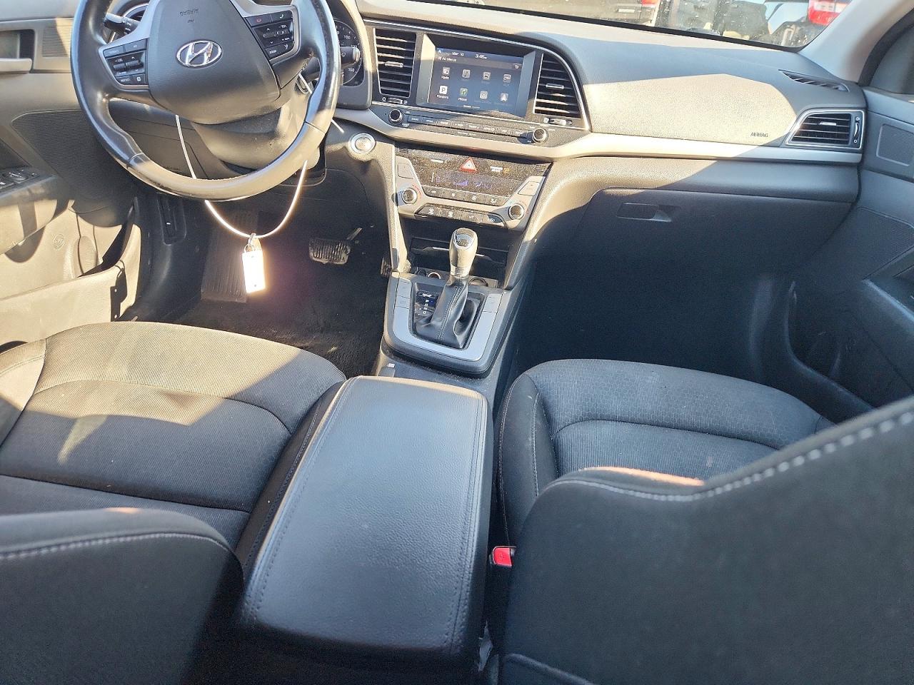 Hyundai ELANTRA Value Edition