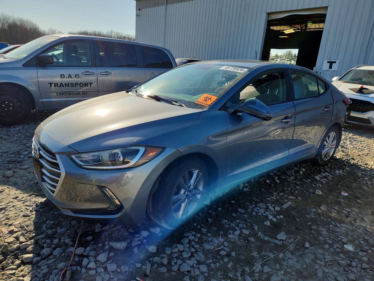 Salvage Hyundai ELANTRA Image