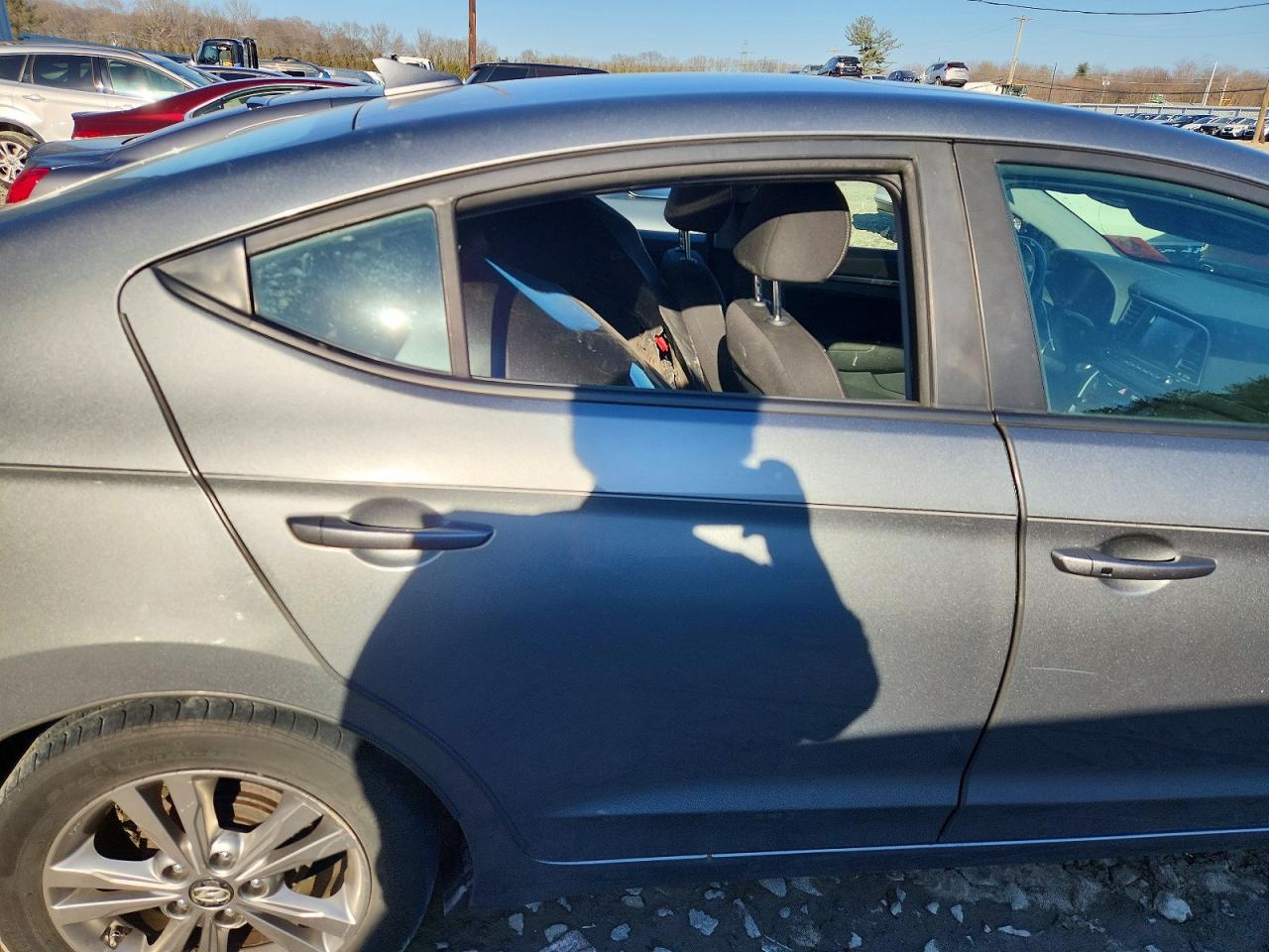 Hyundai ELANTRA Value Edition