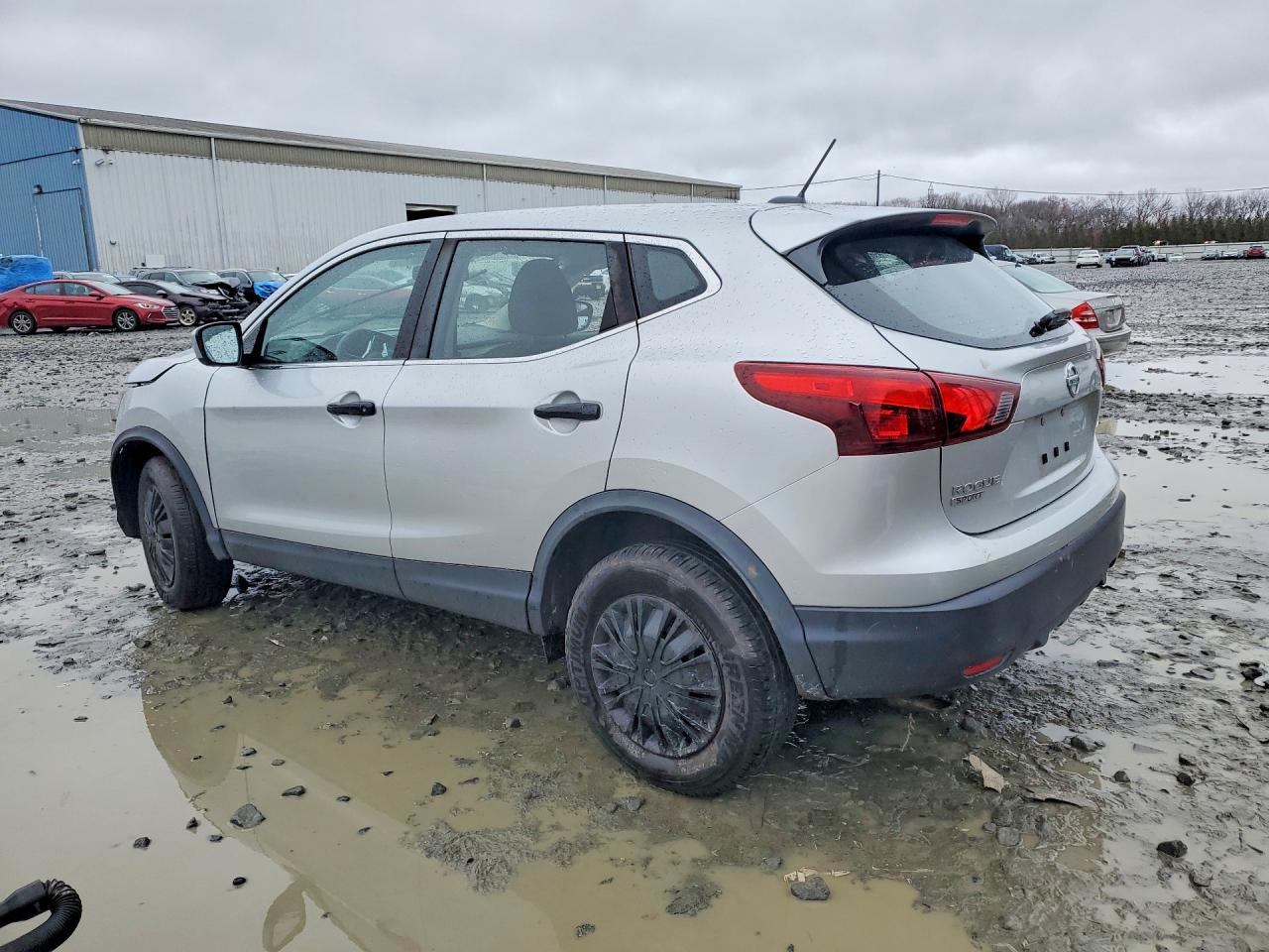 Nissan Rogue S