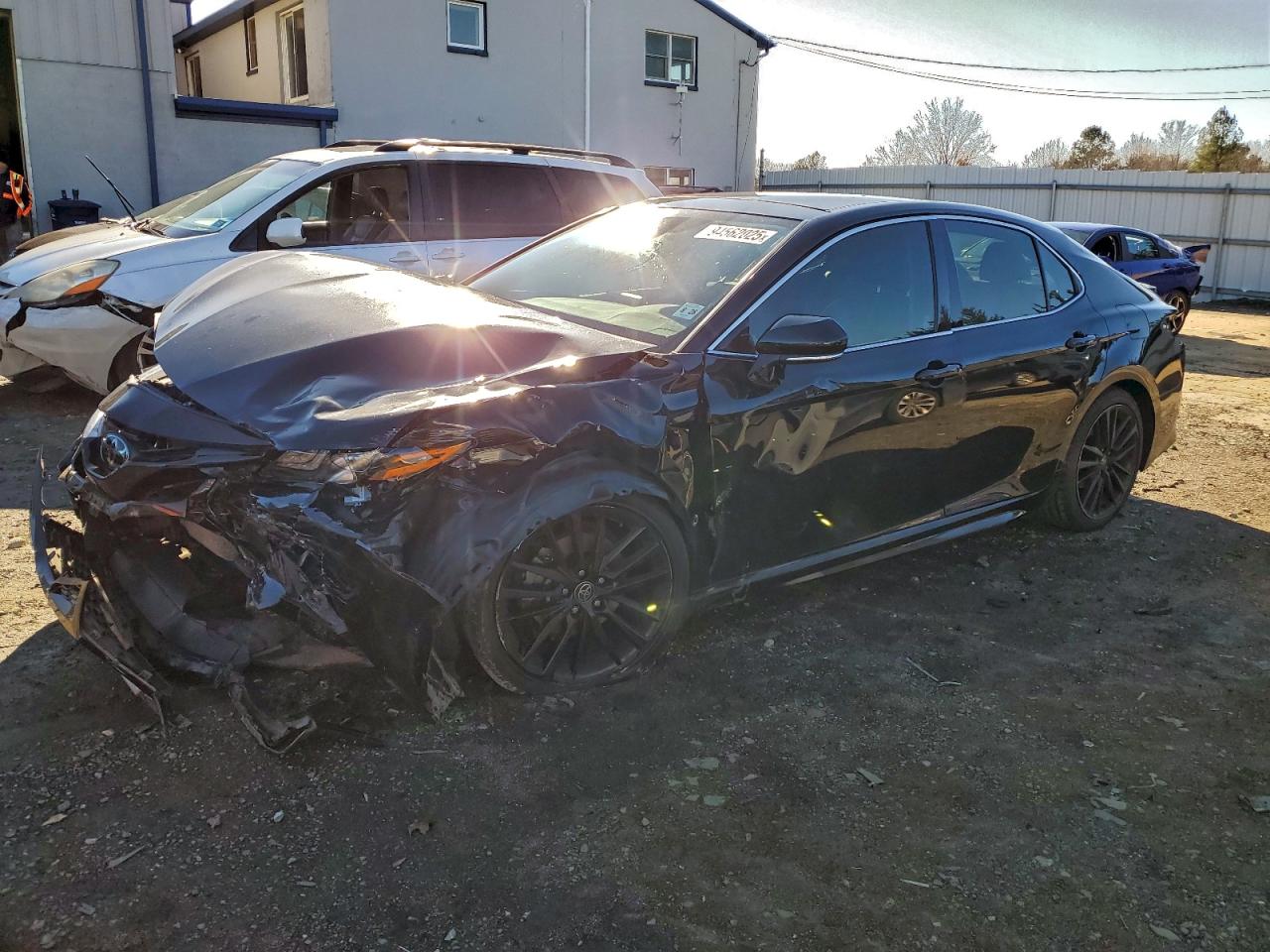 Salvage Toyota Camry Image