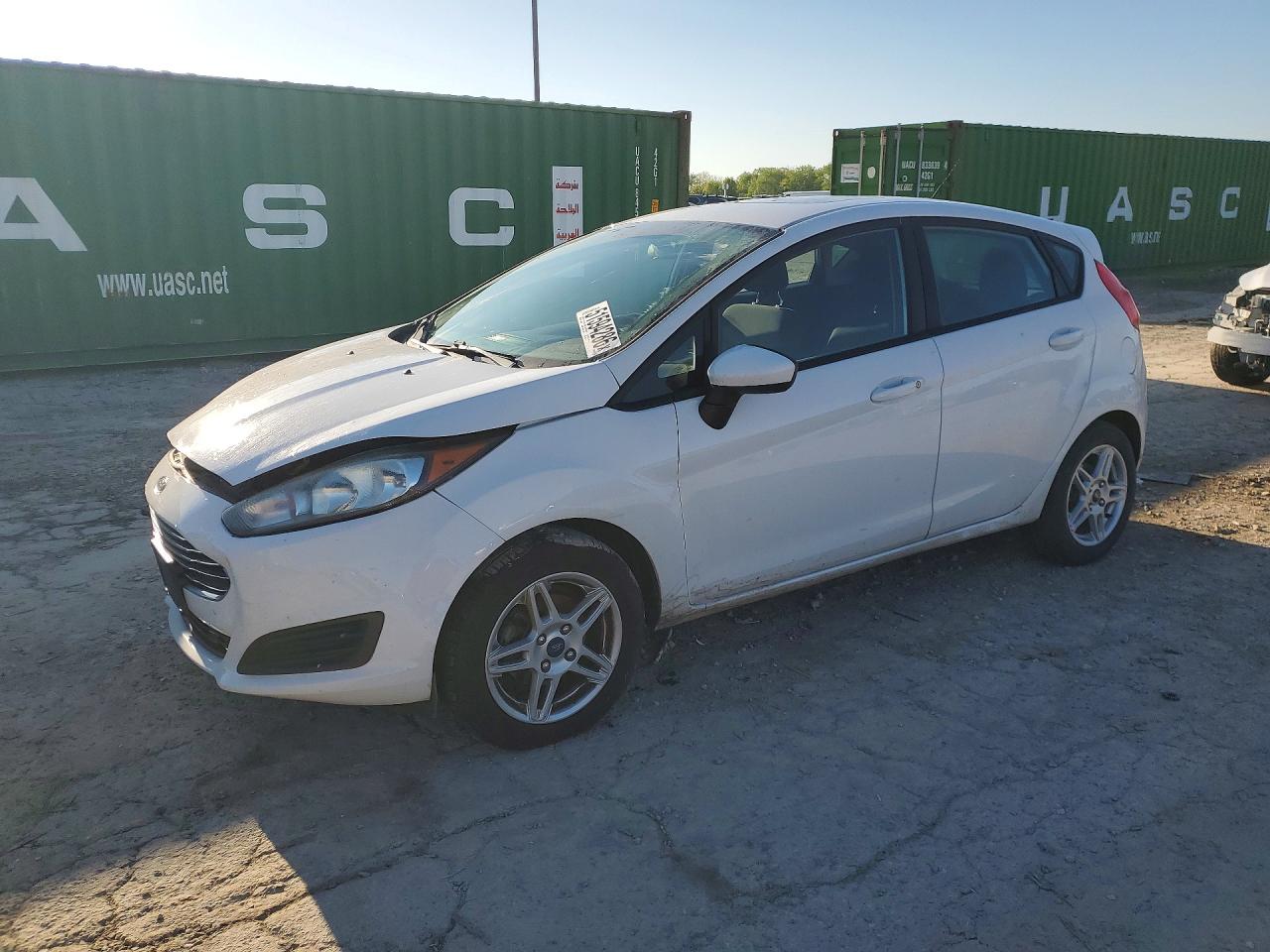 Salvage Ford Fiesta Image