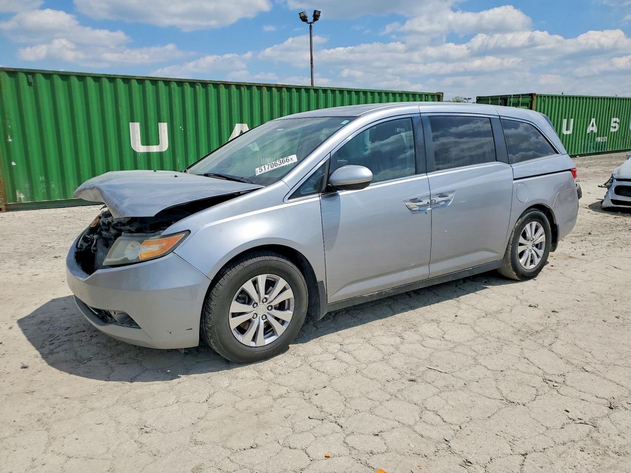 Salvage Honda Odyssey Image