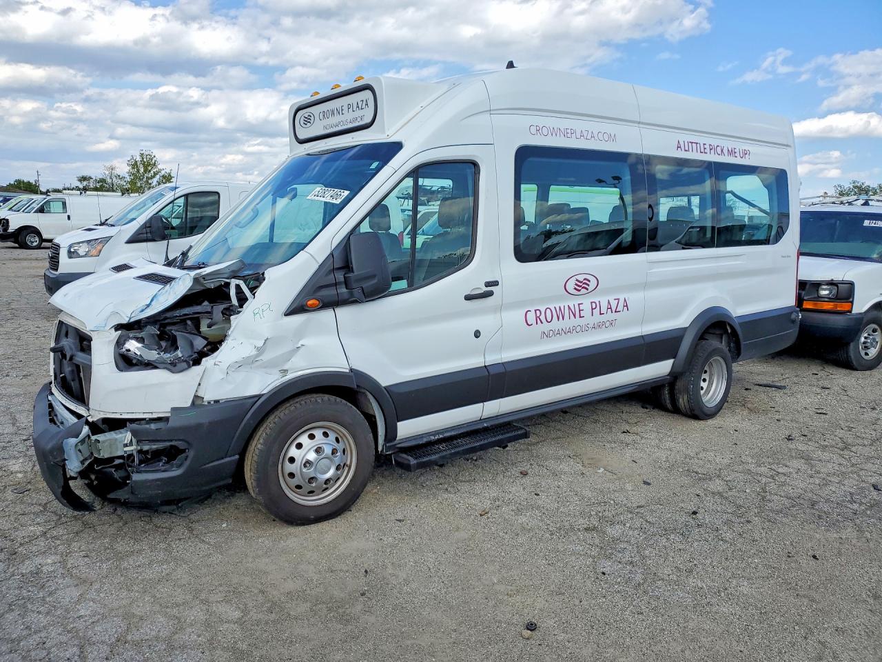 Salvage Ford Transit Image
