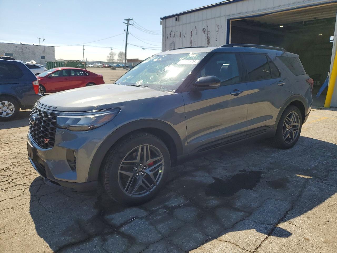 Salvage Ford Explorer Image