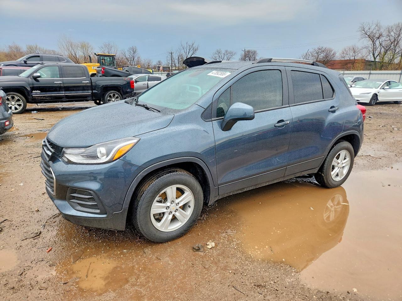 Salvage Chevrolet Trax Image