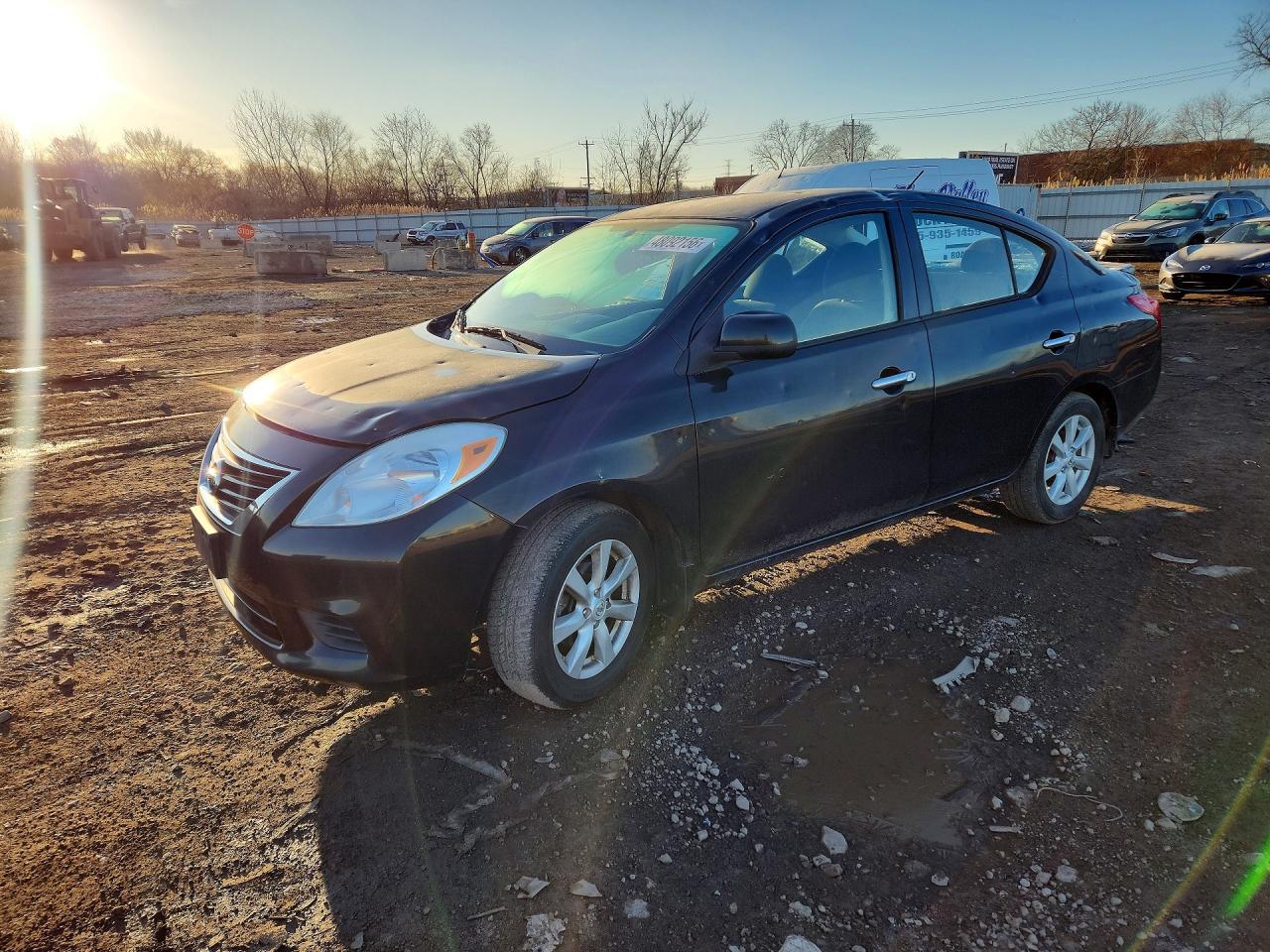 Salvage Nissan Versa Image