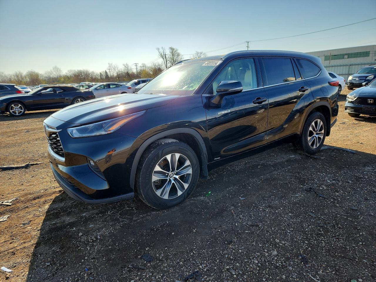 Salvage Toyota Highlander Image