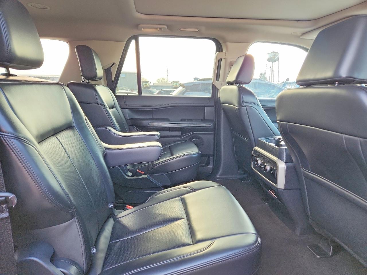 Ford Expedition Max Xlt