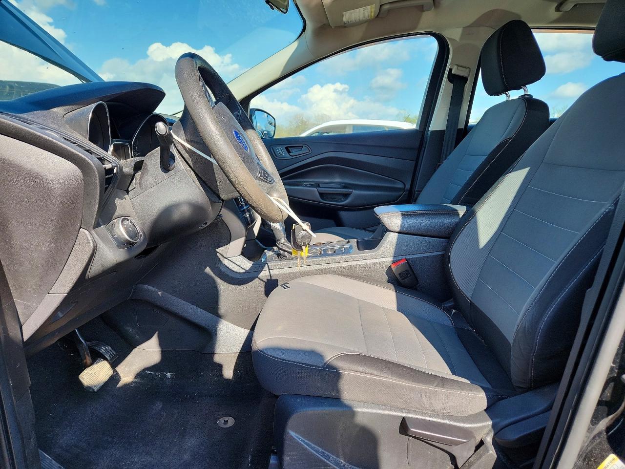 Ford Escape S