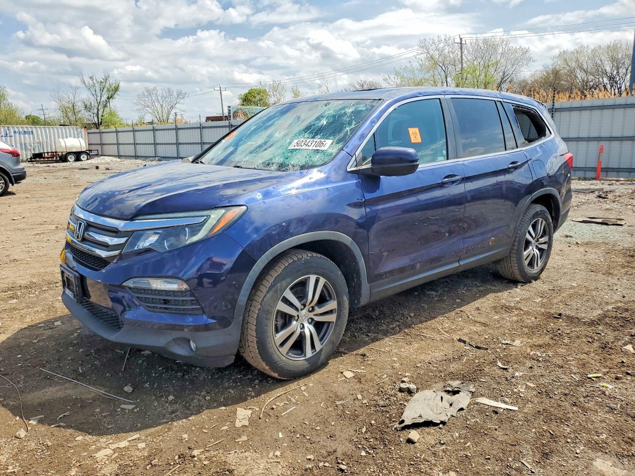 Salvage Honda Pilot Image