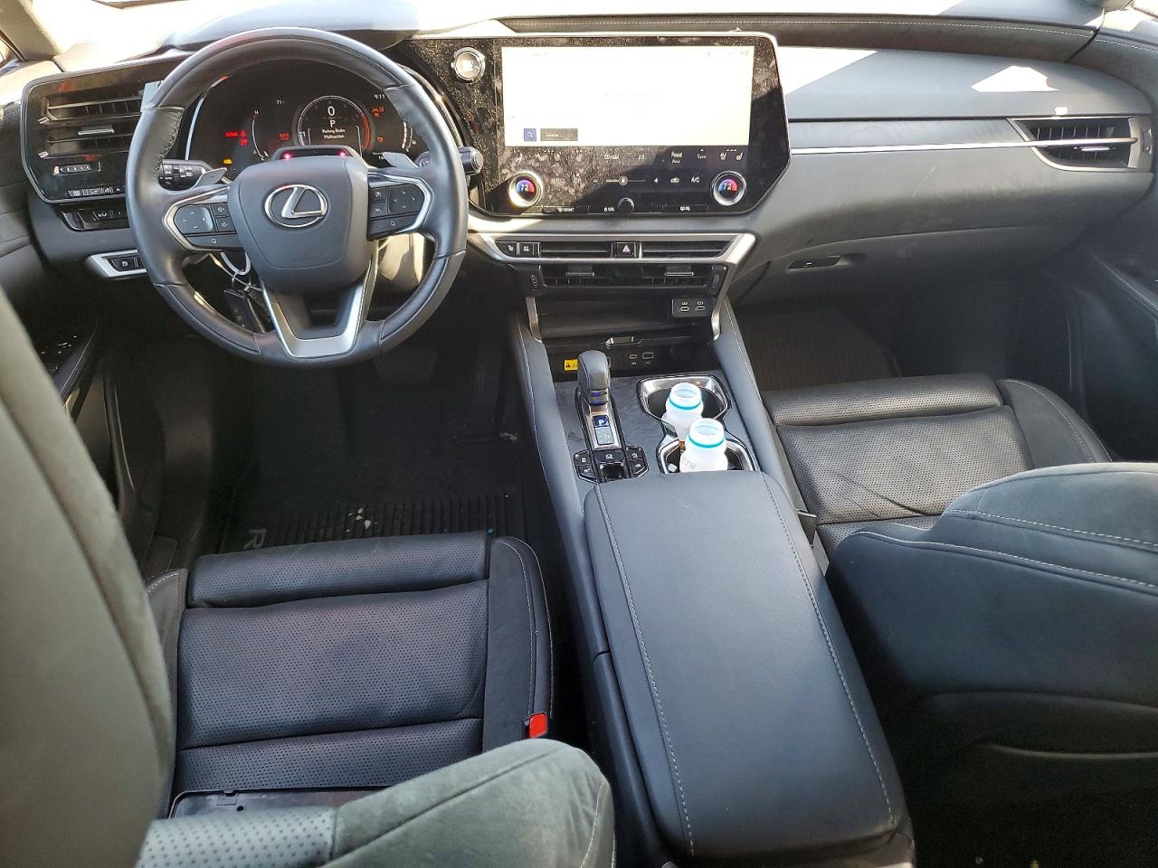 Lexus RX Luxury