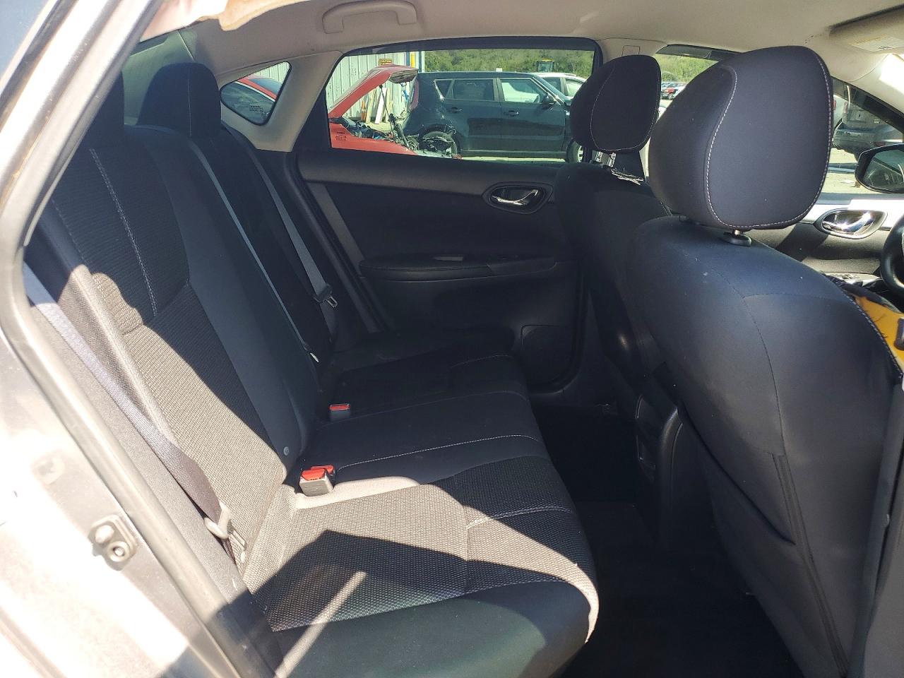 Nissan Sentra S