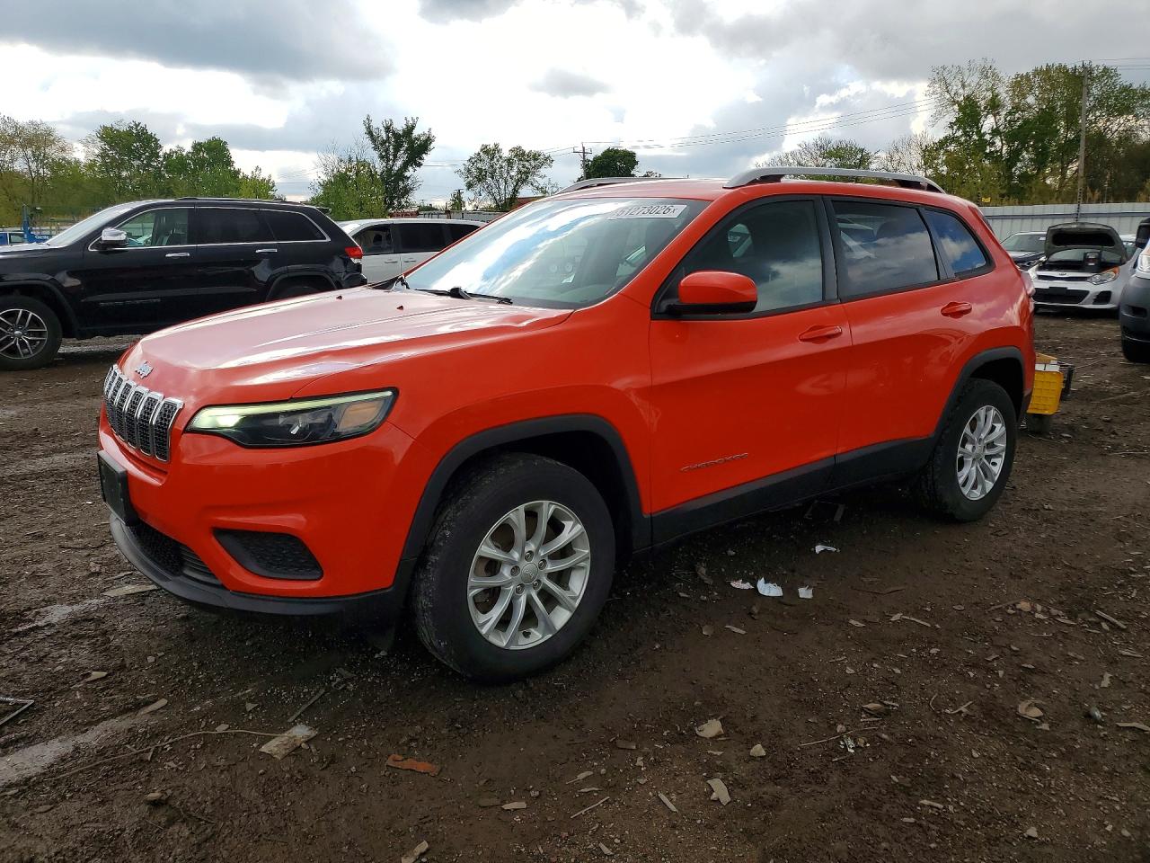 Salvage Jeep Cherokee Image