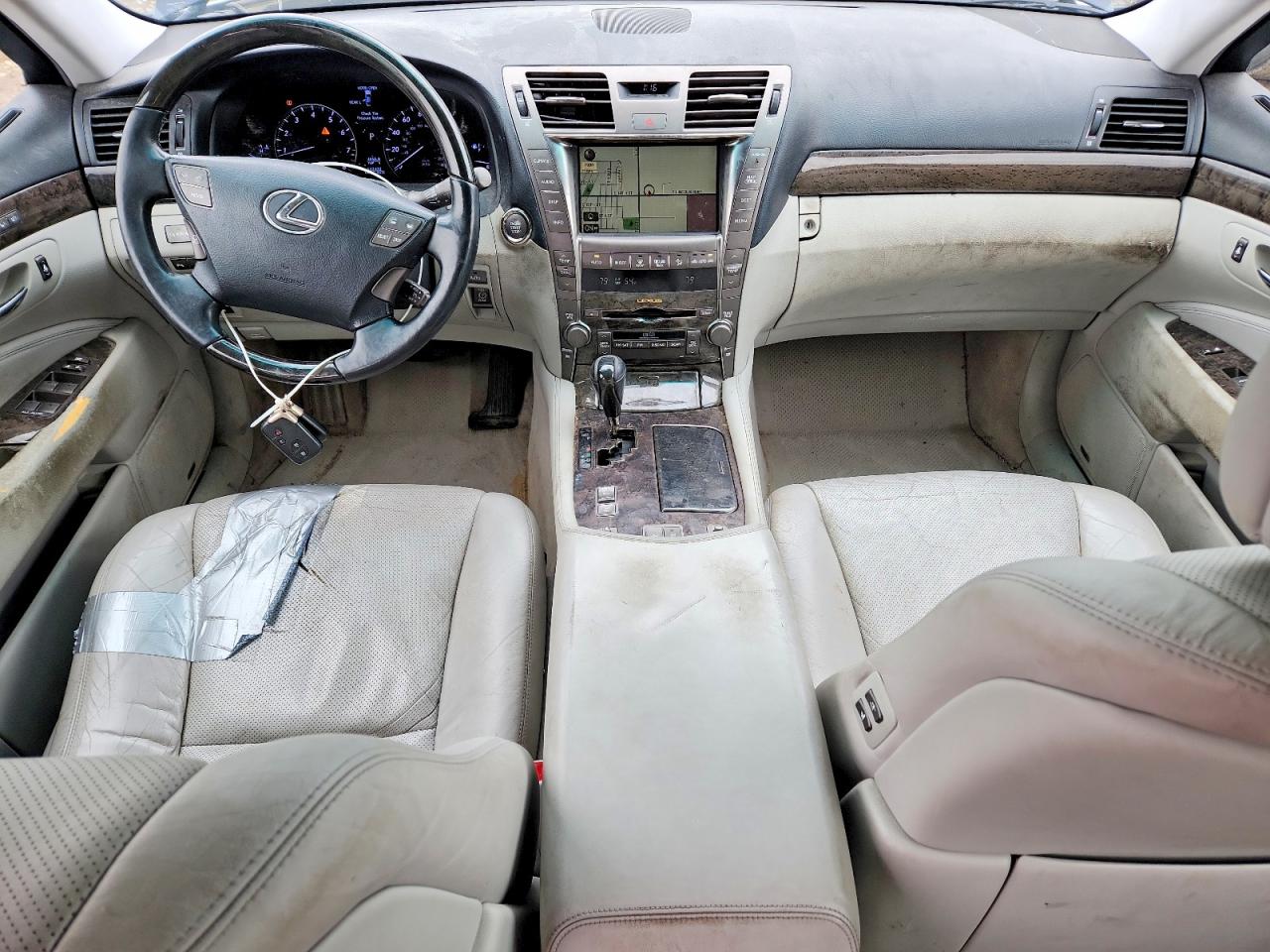 Lexus LS Base