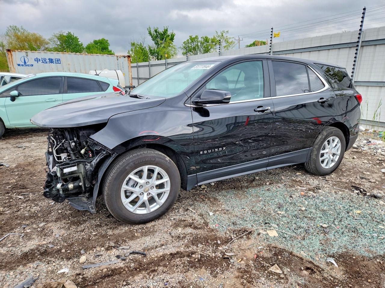 Salvage Chevrolet Equinox Image