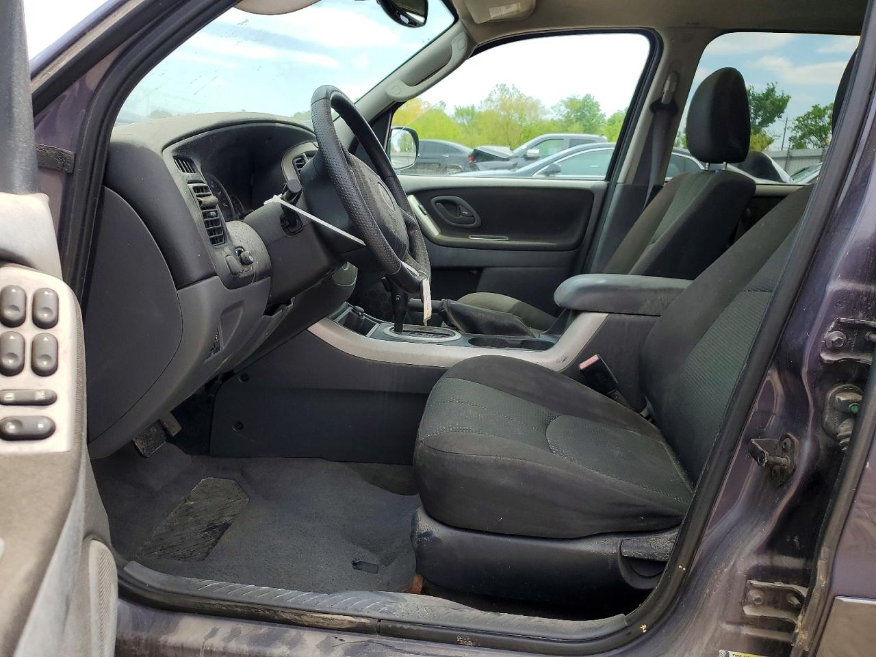 Mazda Tribute S
