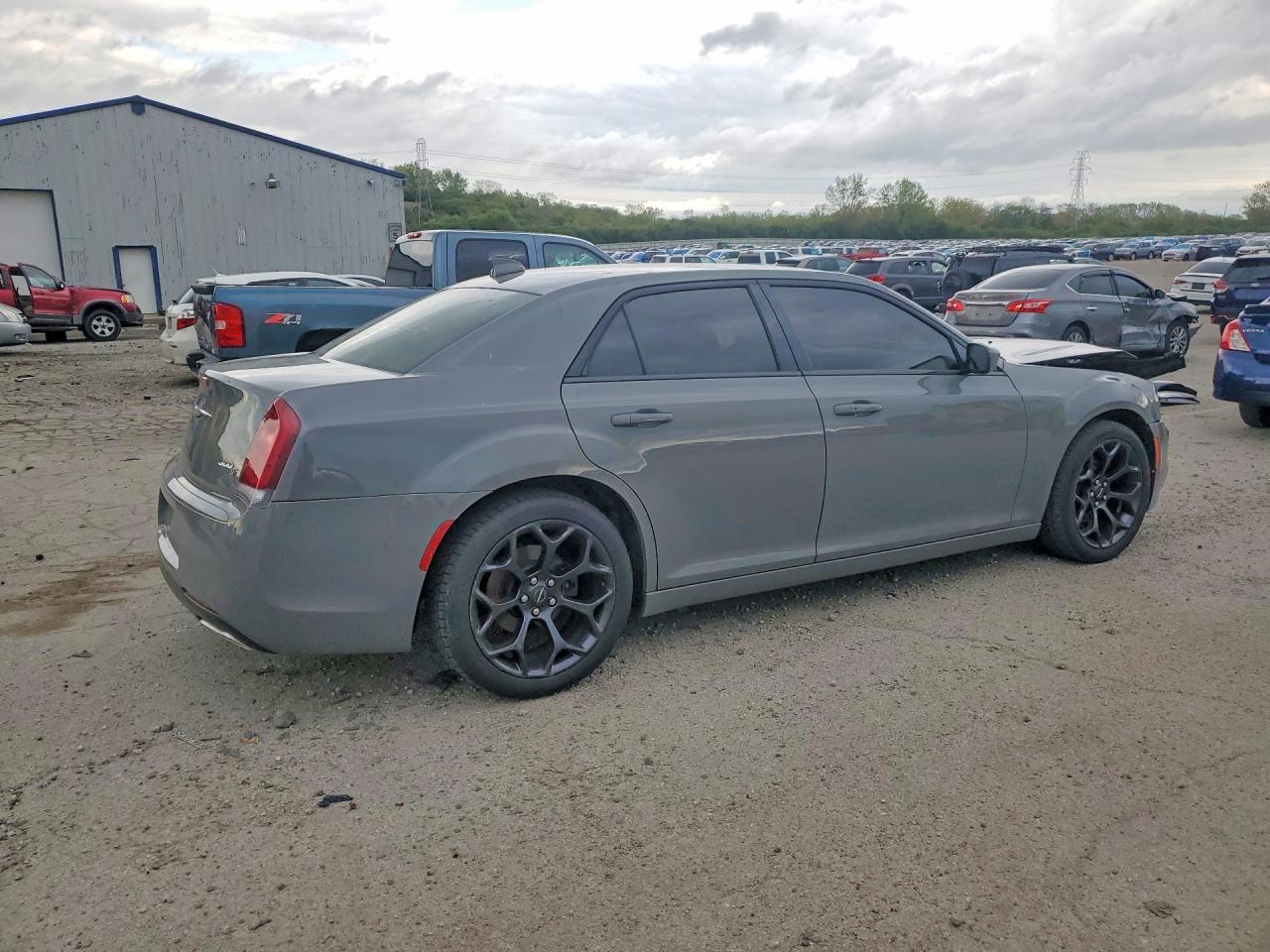 Chrysler 300 S