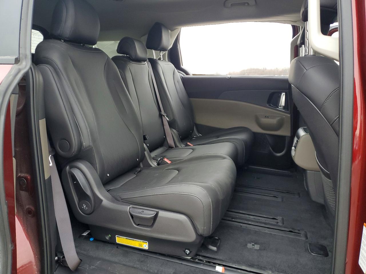 Kia Carnival Ex