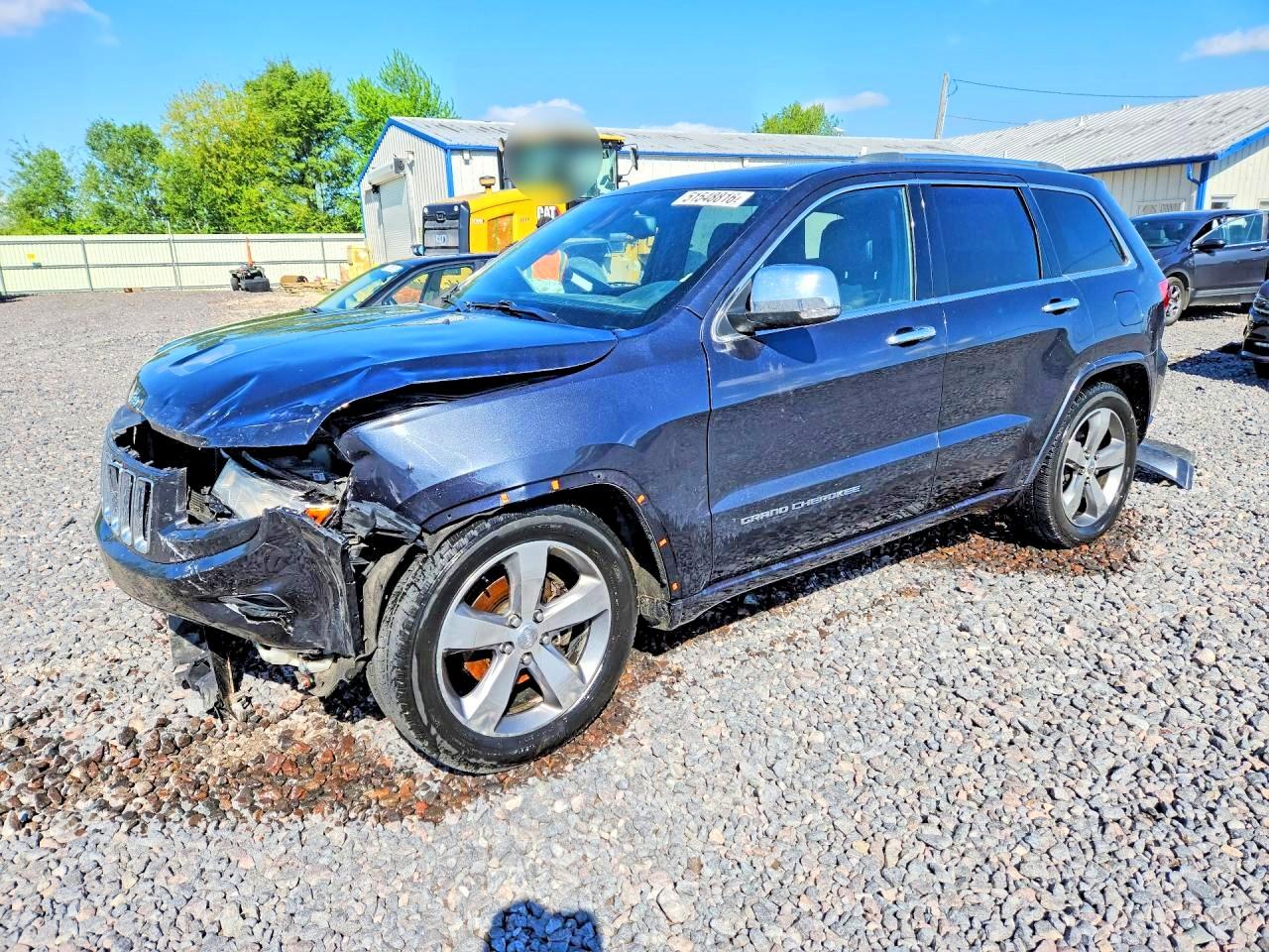 Salvage Jeep Cherokee Image