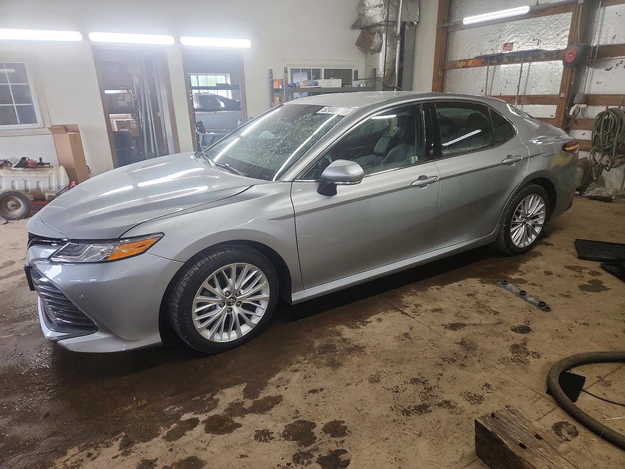 Salvage Toyota Camry Image