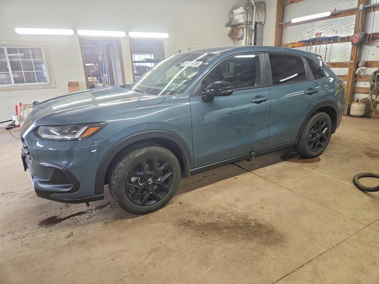 Salvage Honda HR-V Image