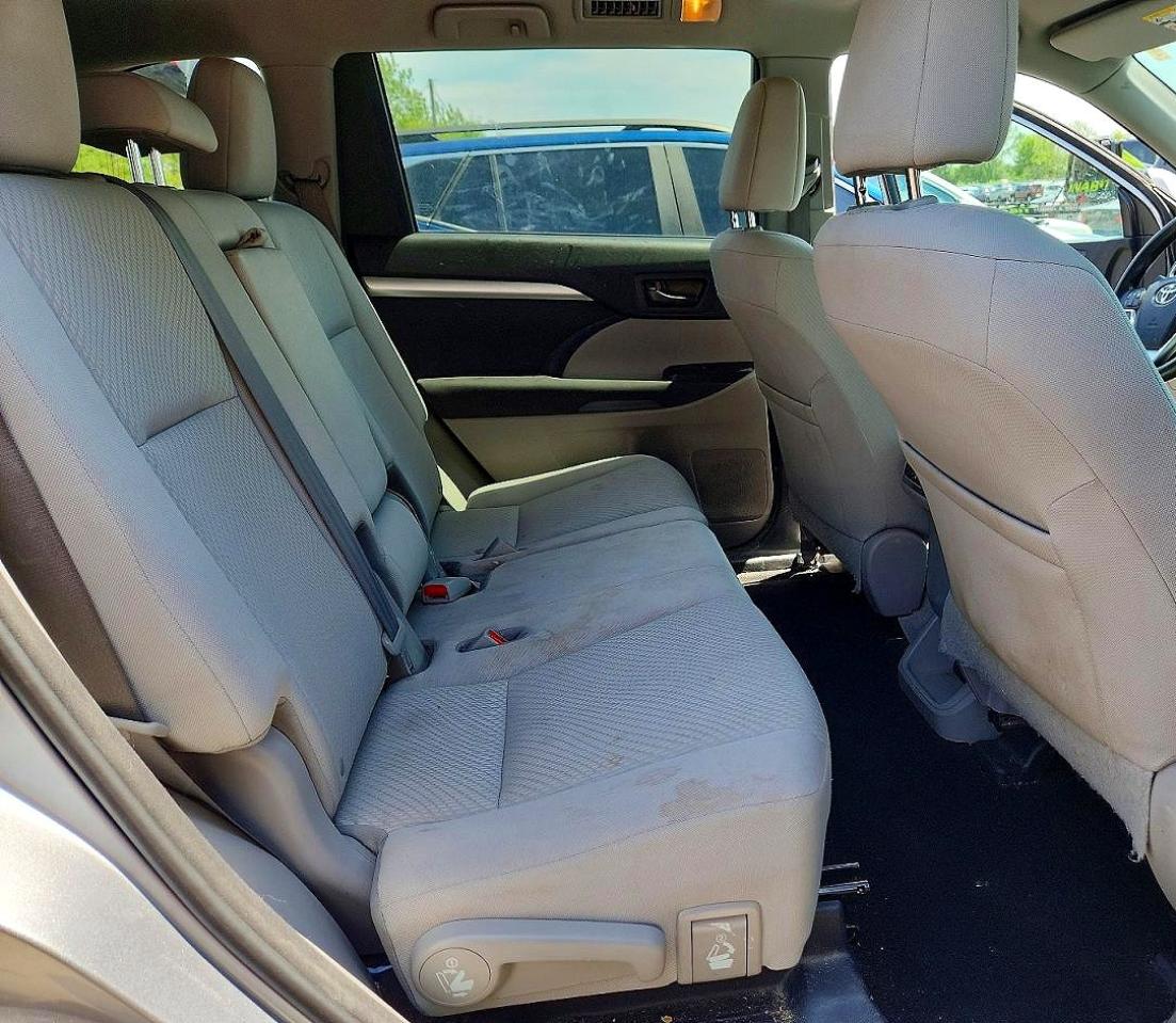 Toyota Highlander Le