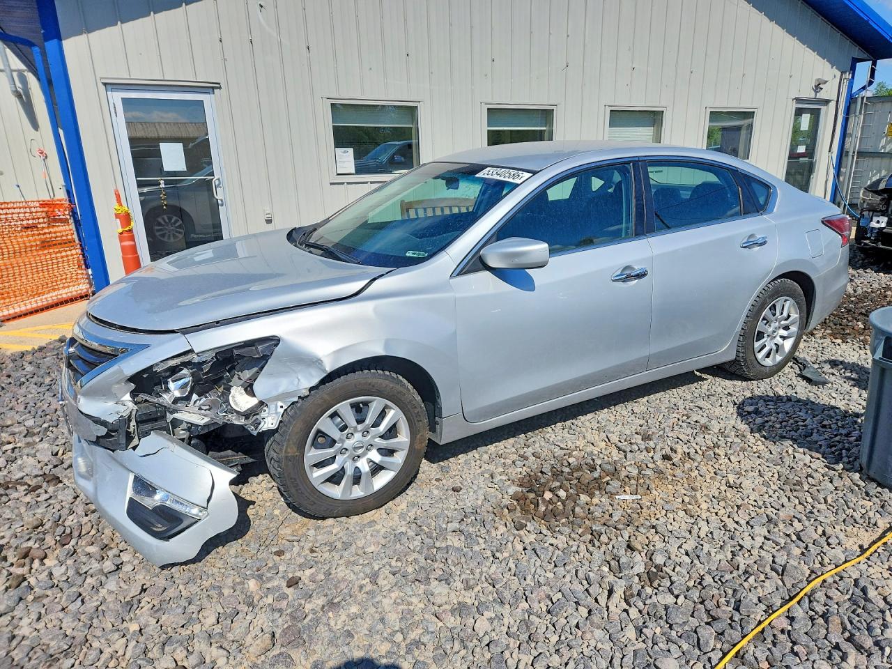 Salvage Nissan Altima Image